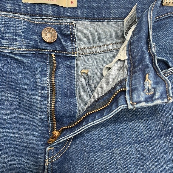 Levi's 515 Medium Wash Bootcut Jeans Women's Sz 8 T-12 - Picture 5 of 6